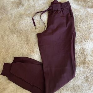 Lululemon Women's Burgundy Jogger Pants